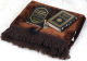 Pack cadeau avec livres : Le Saint Coran & La Citadelle du musulman (bilingues francais/arabe) - Tapis marron - Chapelet - Parfum au choix - Tous de couleur noir